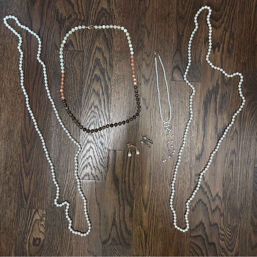 Lot of Costume Jewelry 1920s Pearl Necklaces Earrings